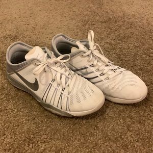 Nike tennis shoes